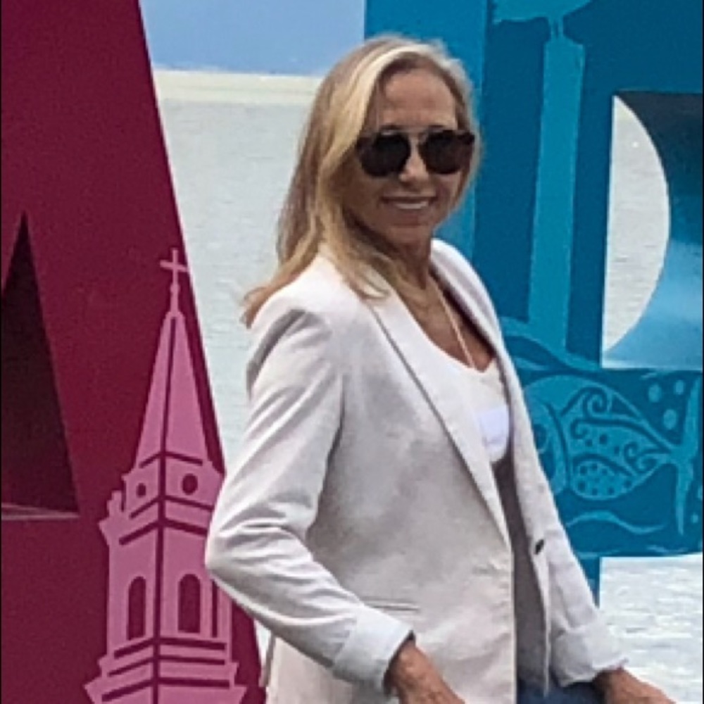 Meet your Posher, Carol